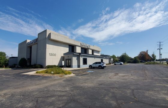 1300 Irving Park Rd, Streamwood, IL – Office